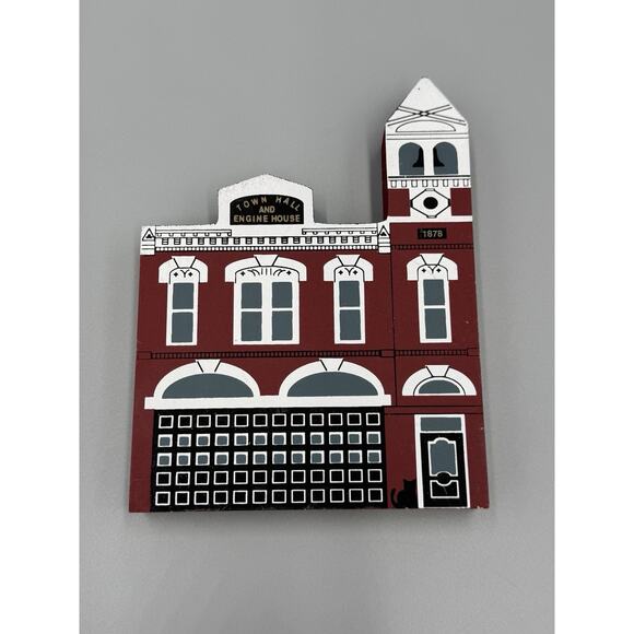 1992 The Cats Meow Medina Firehouse Series VIII Shelf Sitter Decor - Picture 1 of 6